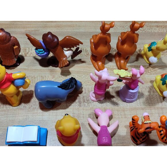 Huge Vintage Lot Of Disney Winnie The Pooh Figures Approx. 3" - Picture 9 of 14
